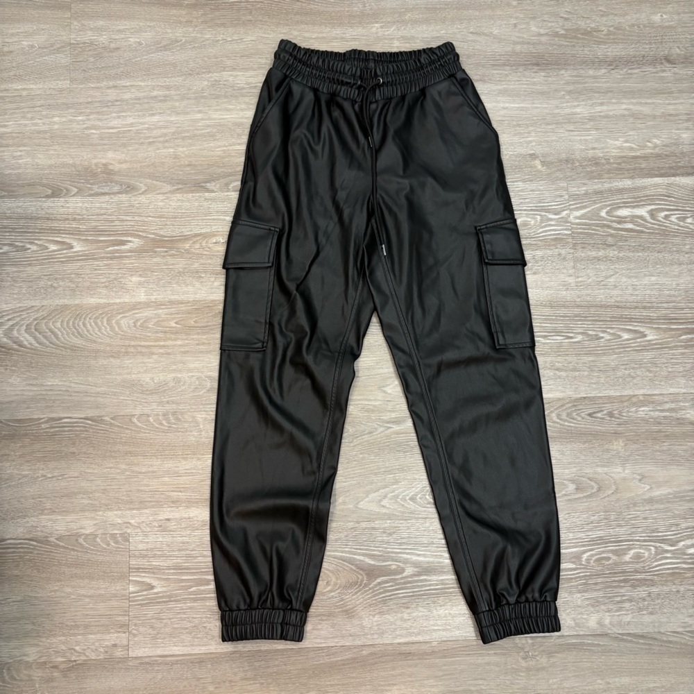 Seven Sisters Black Vegan Faux Leather Cargo Pant sz S
